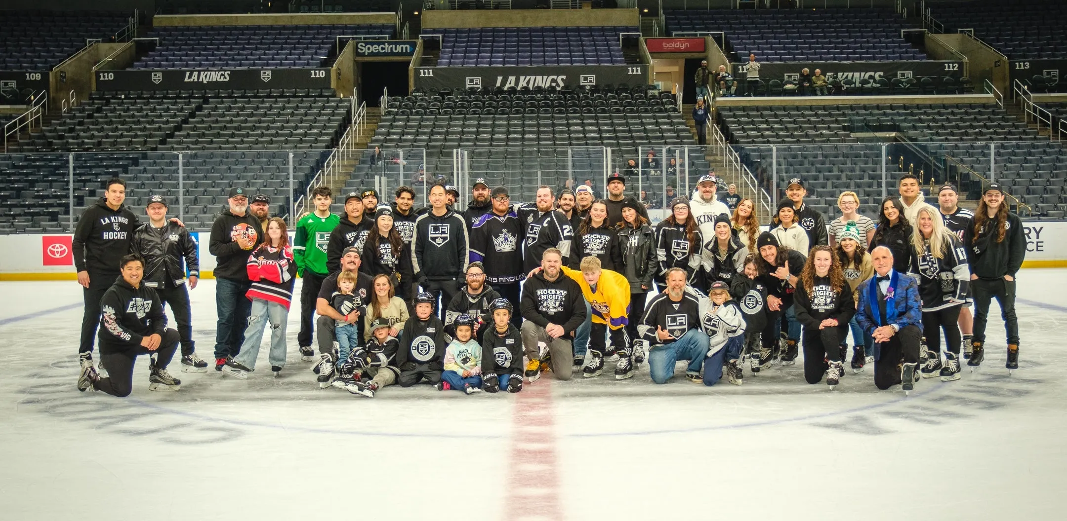 Hockey Night in LA 2025 Ticket Package