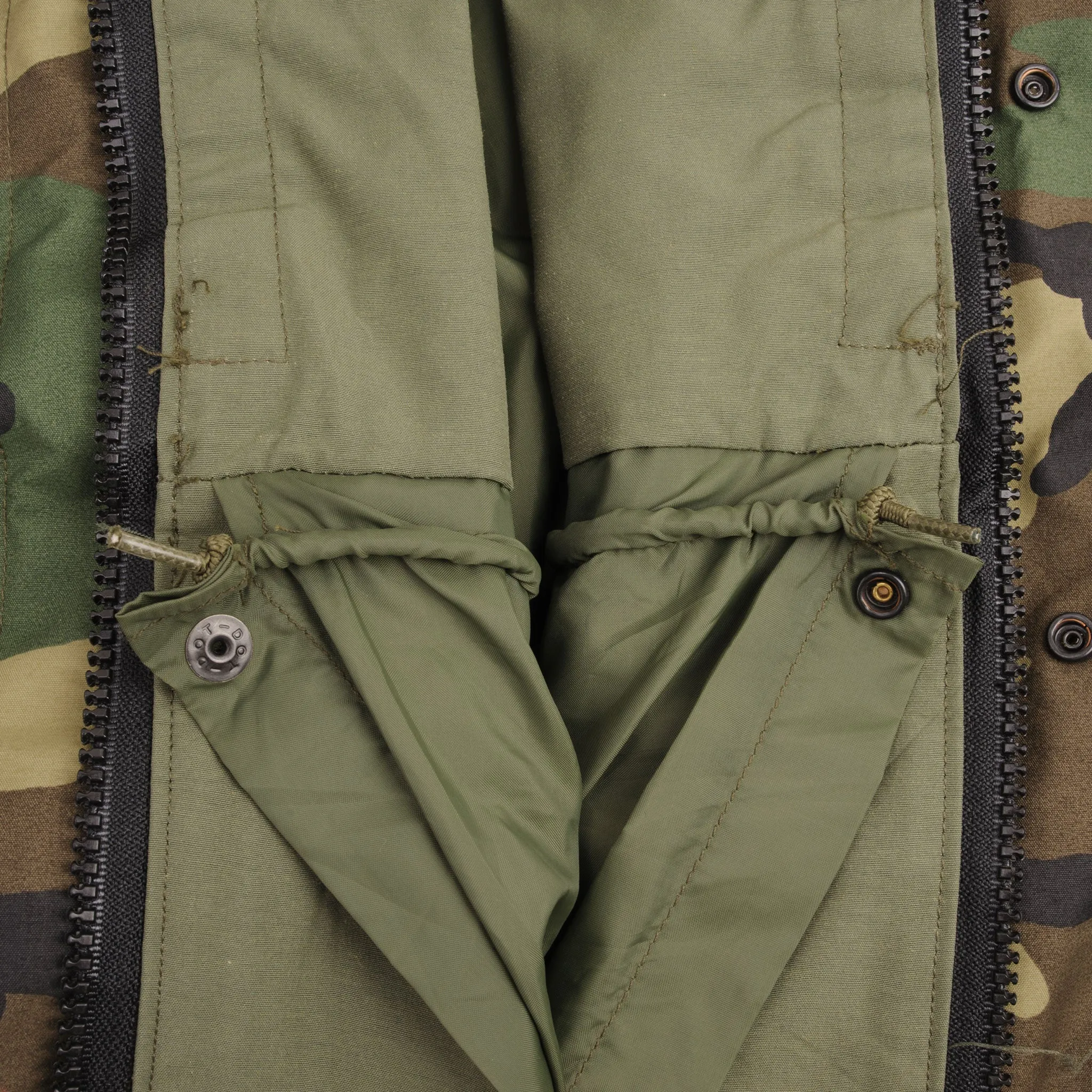 VINTAGE US ARMY GORETEX ECWCS WOODLAND CAMO PARKA 2000 SIZE LARGE LONG